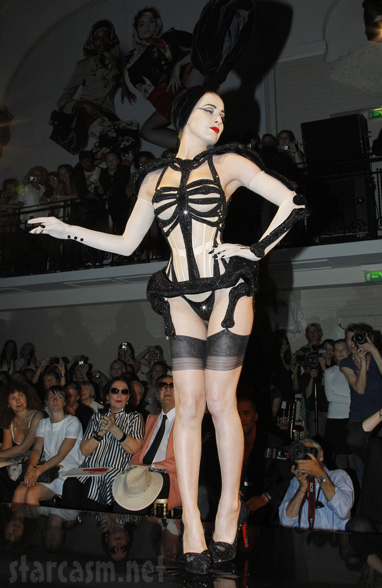 photos dita von teese at the 2010/2011 jean-paul gaultier couture show ...
