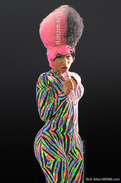 Nicki Minaj Fashion Photos. 2011 Nicki Minaj Fashion Style