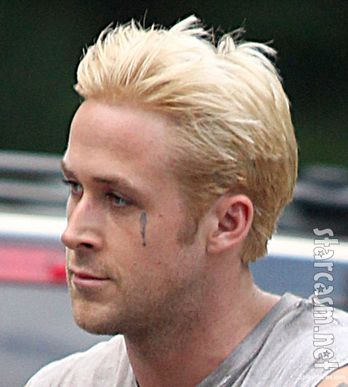 Here's one more parting shot of Gosling with blonde hair and a face tattoo