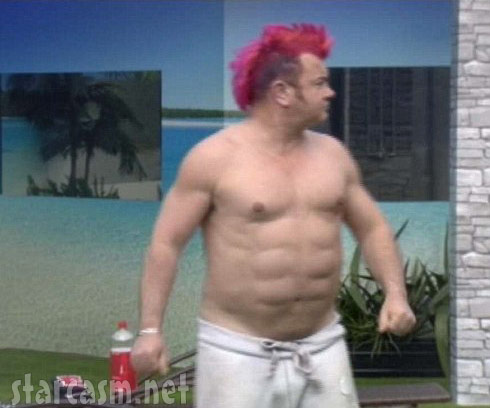 Celebrity  Brother 2011 on Photos Celebrity Big Brother   S Darryn Lyons Reveals Fake Abs  The