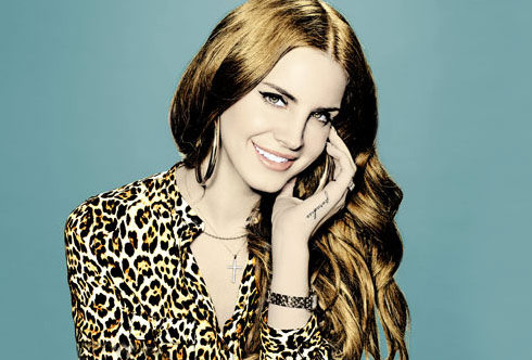 VIDEOS Lana Del Rey’s SNL performances of “Blue Jean” and ...