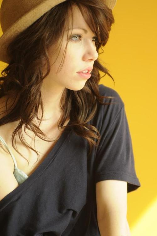 http://starcasm.net/wp-content/uploads/2012/02/carlyrae.jpg