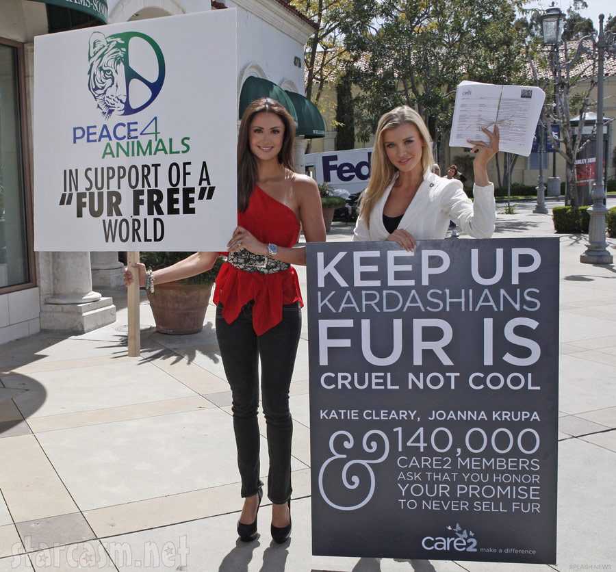 Katie Cleary and Joanna Krupa leading a Care2 protest at DASH in Calabasas