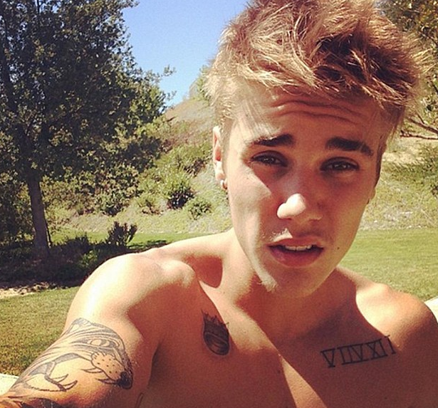 Photos: Justin Bieber's New Facial Hair - Mustache And Goatee?