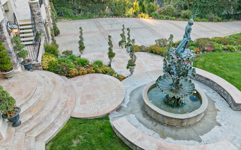 Keeping Up With The Kardashians house 4 Keeping Up With The Kardashians house 4