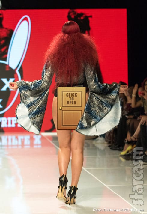 Photos Farrah Abraham Walks The Runway At La Fashion Week For Mister Triple X