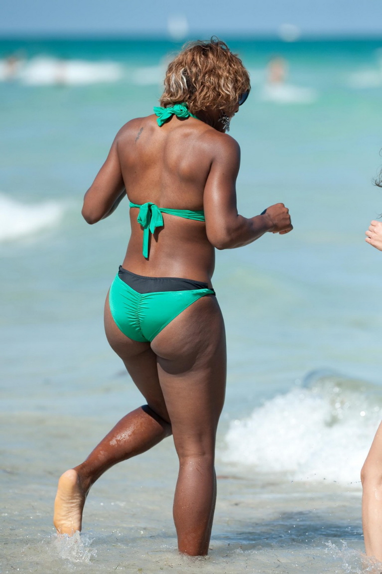 agitatie verteren pijpleiding PHOTOS: Serena Williams sports a bikini at the beach in Miami * starcasm.net