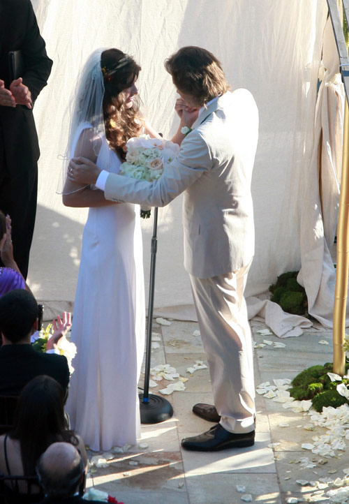 PHOTOS Milla Jovovich and Paul W. S. Anderson wedding pictures 43 total ...