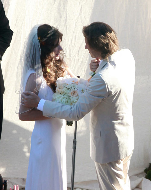 PHOTOS Milla Jovovich and Paul W. S. Anderson wedding pictures 43 total ...