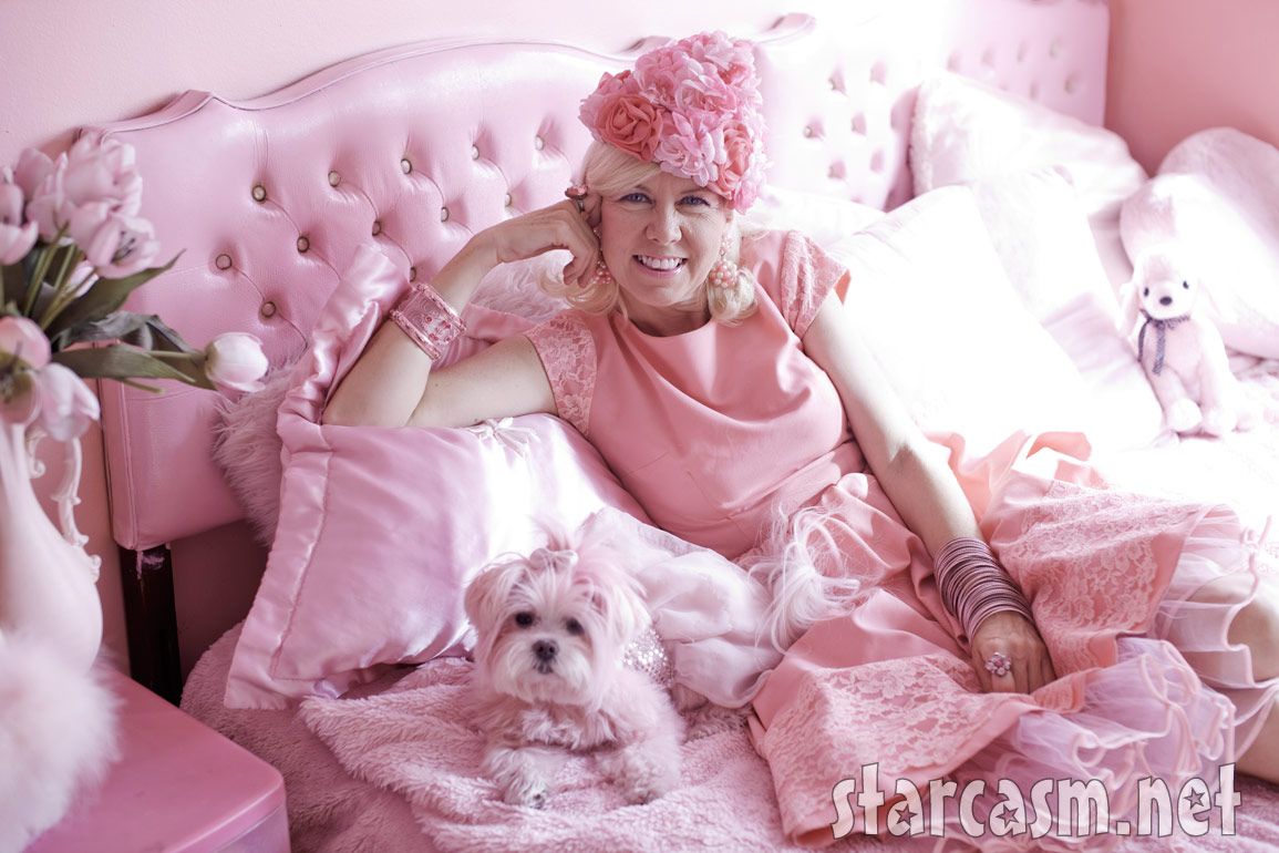 Photos Is Kitten Kay-sera Living ‘pretty In Pink’ Or ‘pepto Abysmal 