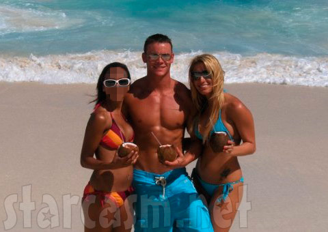 Vienna Girardi poses in a bikini with ex-boyfriend Brian Lee Smith and an unknown woman