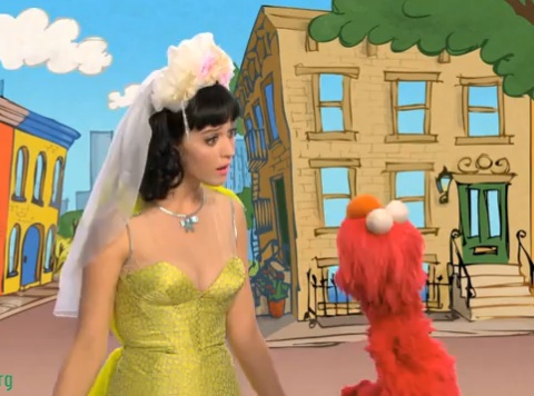 VIDEO: Katy Perry boobs on Sesame Street performing Hot N ...