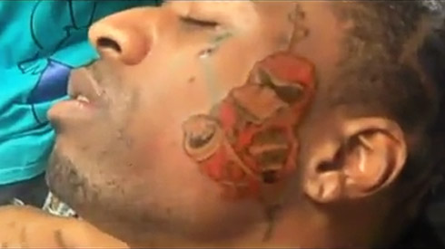 Rapper Yung LA gets a pink duck tattooed on his face