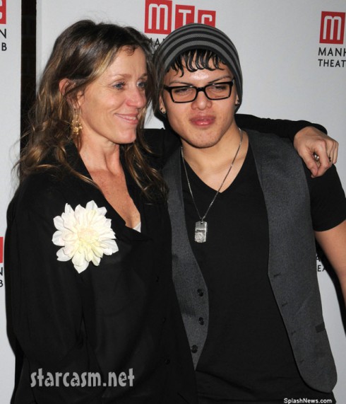 PHOTOS Pedro Coen celebrates with mom Frances McDormand in ...