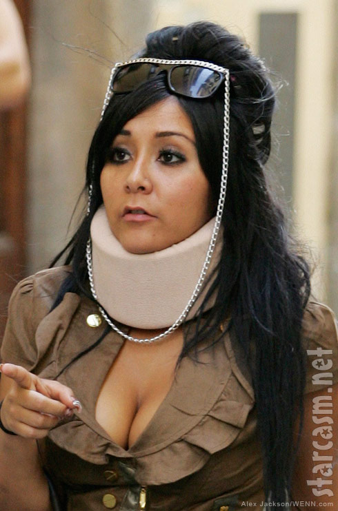 Jersey Shore' star Snooki crashes into police car in Italy