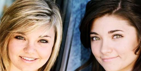 Tori and Taylor Thompson are part of Cee Lo Green's team on the Voice