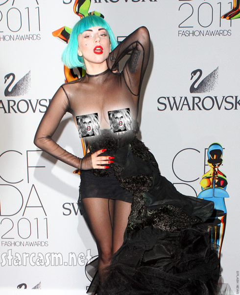 Photos Lady Gaga Nip Slip Wardrobe Malfunction At Cfda Awards