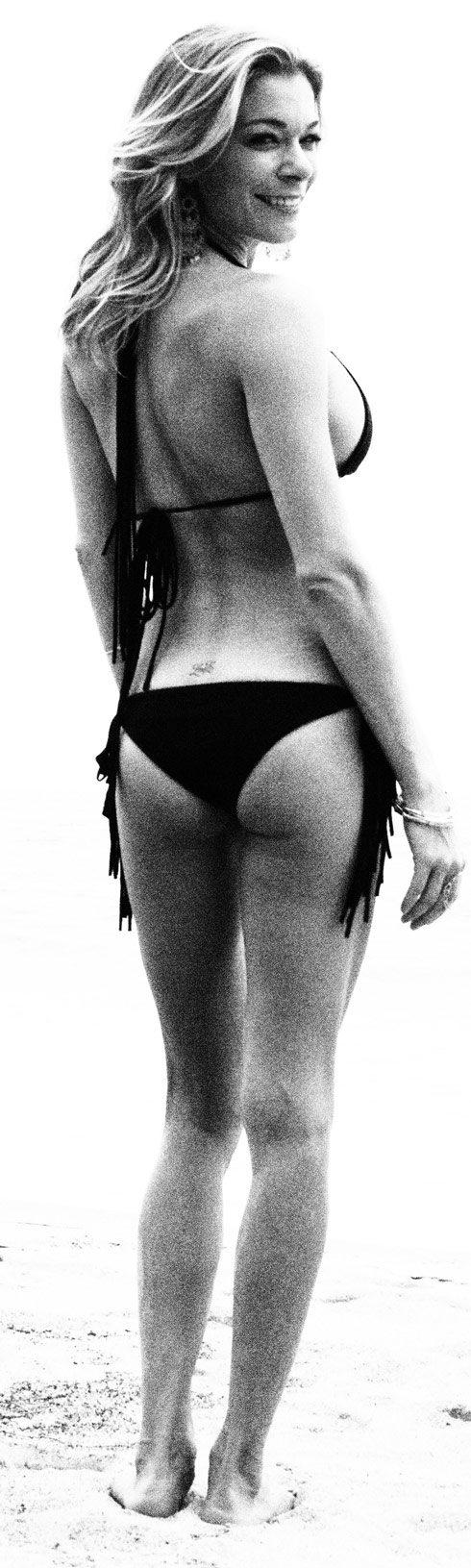 Singer LeAnn Rimes continues her campaign to prove she's not too skinny with more bikini photos