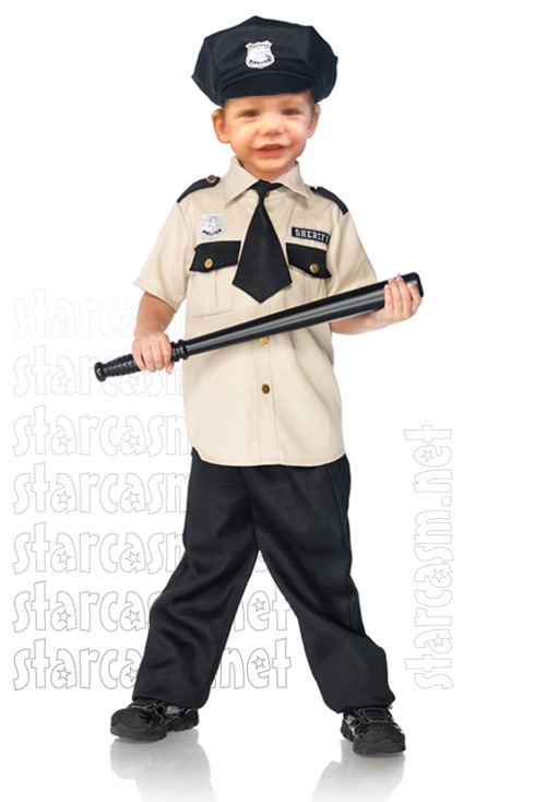 Jace from Teen Mom 2 wearing an adorable sheriff costume