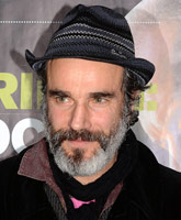 Student snaps candid photo of Daniel Day-Lewis as Abraham Lincoln