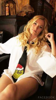Lyndsie J from The Bachelor 16 as Lyndsie Lou Facebook picture