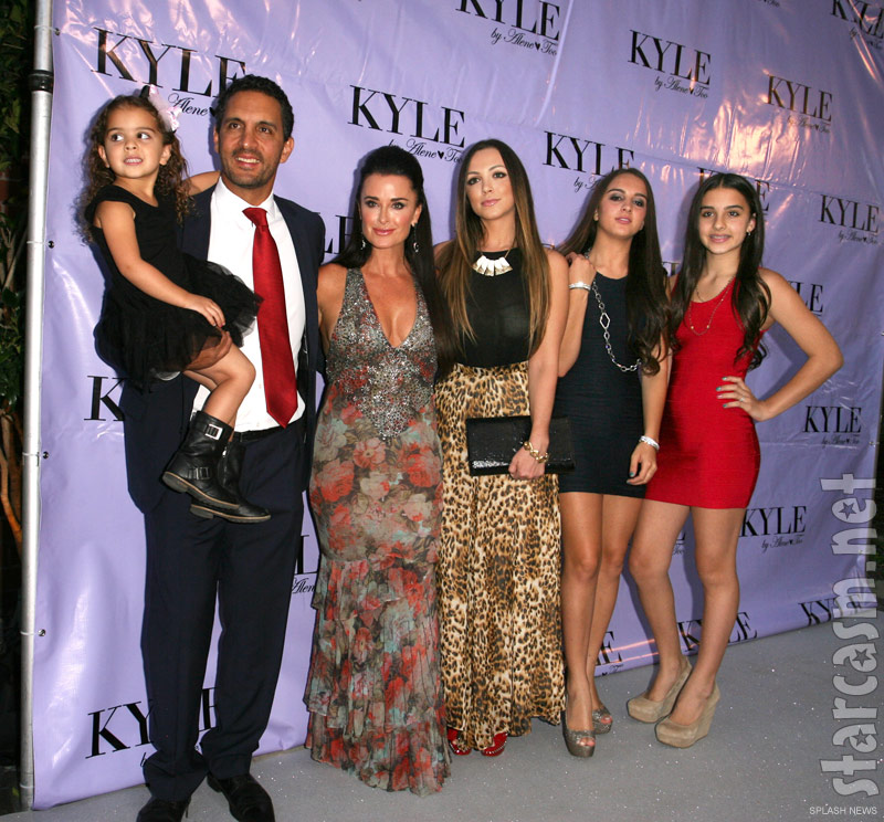 PHOTOS Kyle Richards' Kyle By Alene Too store pre-opening with cast of ...