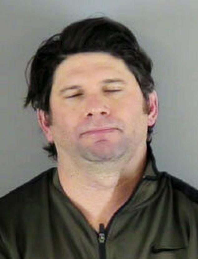 todd-helton-mug-shot-for-dui-arrest-colorado-rockies-first-baseman