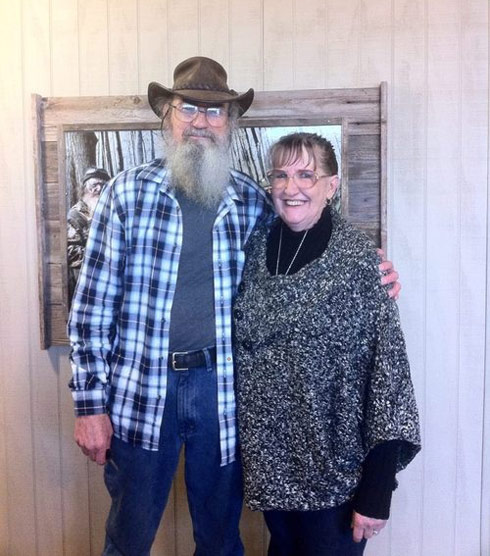 Duck Dynasty Uncle Si Robertsons Wife Christine Robertson Photos