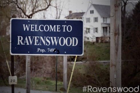 Welcome to Ravenswood sign photo