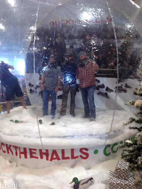 Duck Dynasty snow globe CMA Festival Nashville