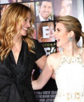 How is Emma Roberts related to Julia Roberts? Who is Emma’s father, Eric Roberts?