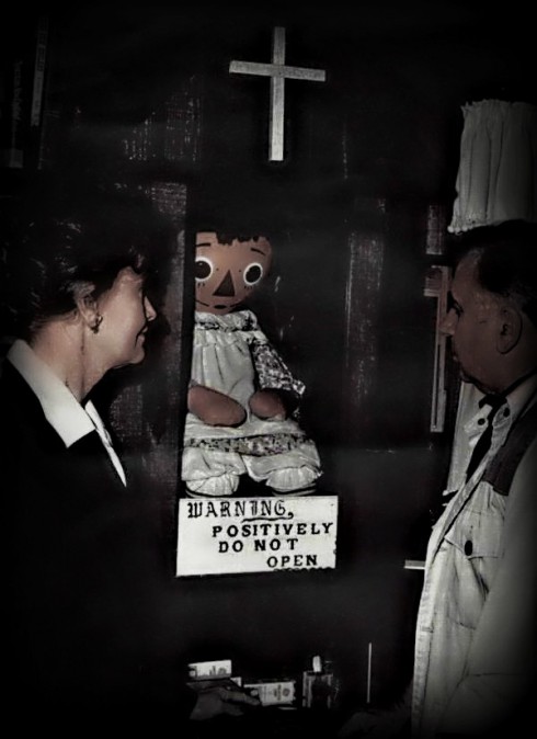 Real Creepy Haunted Annabelle Doll From The Conjuring Is A Raggedy Ann