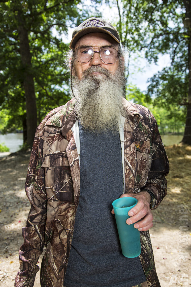 Official Duck Dynasty Season 4 Uncle Si Robertson photos