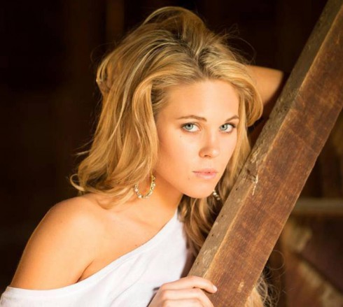 Aaryn_Gries_modeling_1
