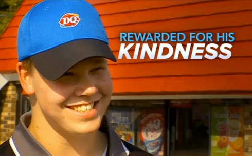 Dairy Queen Joey Prusak gave 20 dollars to blind man