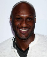 Lamar Odom checks into rehab for drug and alcohol abuse