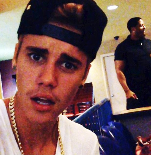 PHOTOS: Justin Bieber's new facial hair - Mustache and goatee?