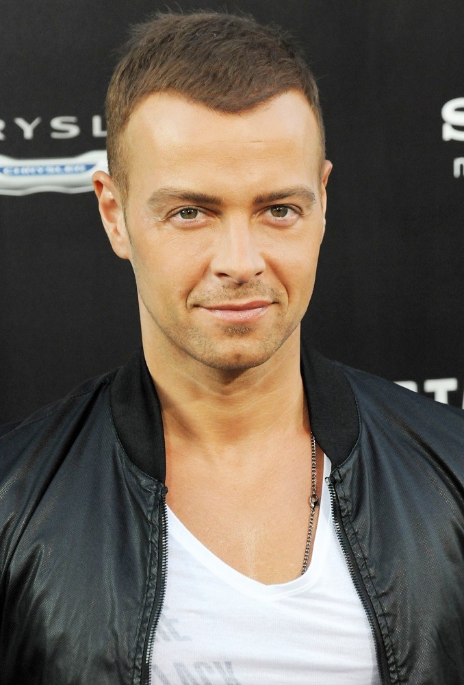 Did Splash Co-Host Joey Lawrence get a Nose Job, plastic surgery?