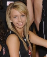 PHOTO Eminem’s daughter, Hailie Scott, crowned homecoming queen