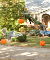Reddit’s SpamDog is winning Halloween with annual family pictures