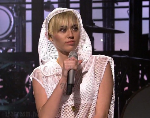 Mily Cyrus SNL 2013 We Can't Stop