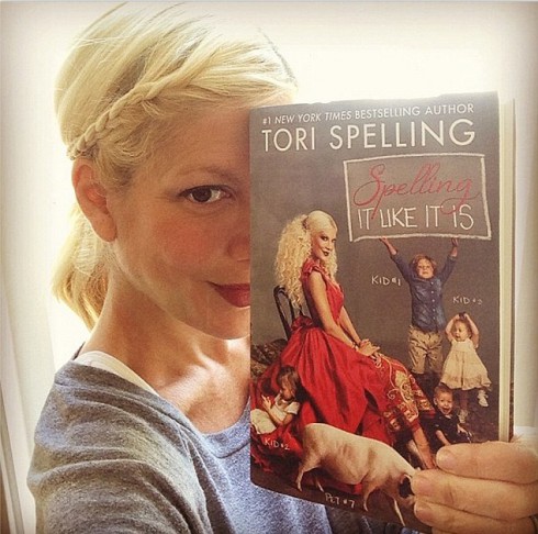 Tori Spelling - Spelling It Like It Is