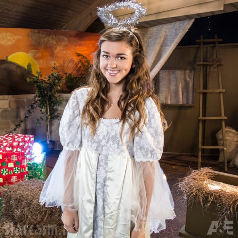 Duck Dynasty Christmas Special Sadie Robertson as an angel