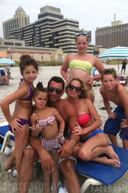 Gypsy Sisters Nettie Stanley and husband Huey Stanley family photo