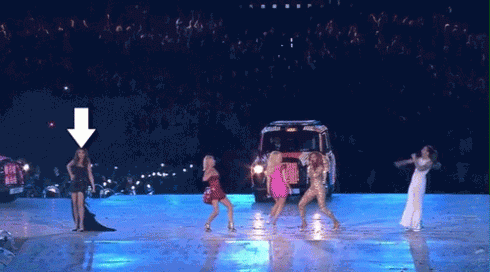 london-olympics-2012-closing-ceremony-victoria-beckham-performance