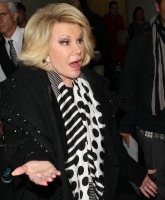 Joan Rivers says Lena Dunham’s sending the message to ‘stay fat’ and ‘die’