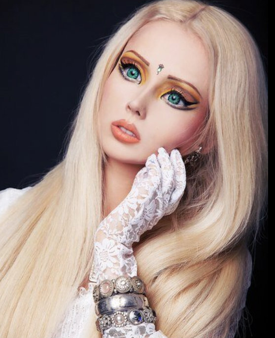 valeria lukyanova barbie