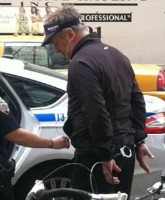PHOTO Alec Baldwin arrested in New York City