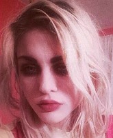 Frances Bean Cobain to Lana Del Rey: Don’t waste your life like my dad