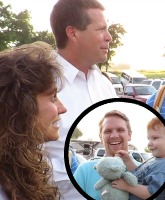 VIDEO Jim Bob Duggar helps friend tell her husband she’s pregnant at Jill Dillard’s wedding reception